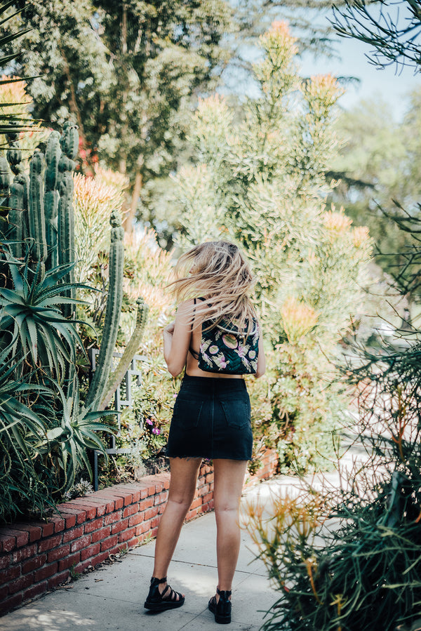 Waimea Bay Kiss Lock Backpack in Passionfruit - Elle Jae Gypset