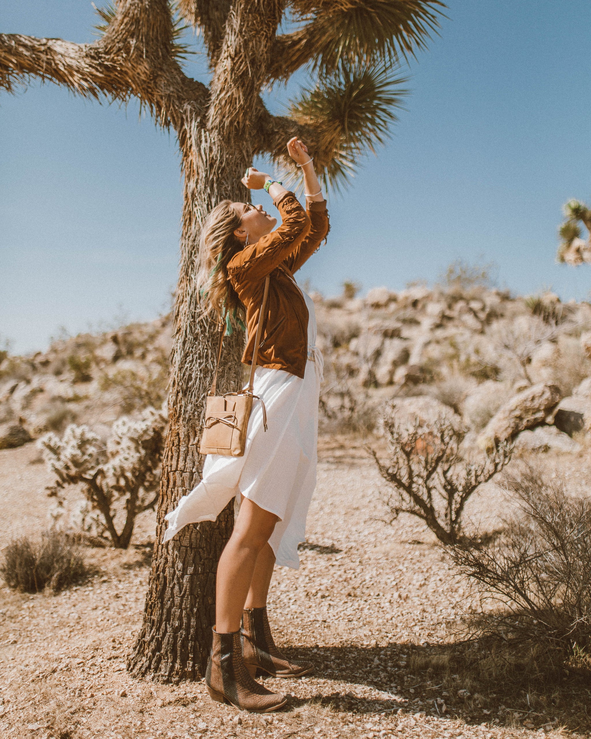 Palm Highway Passport Crossbody in Tan